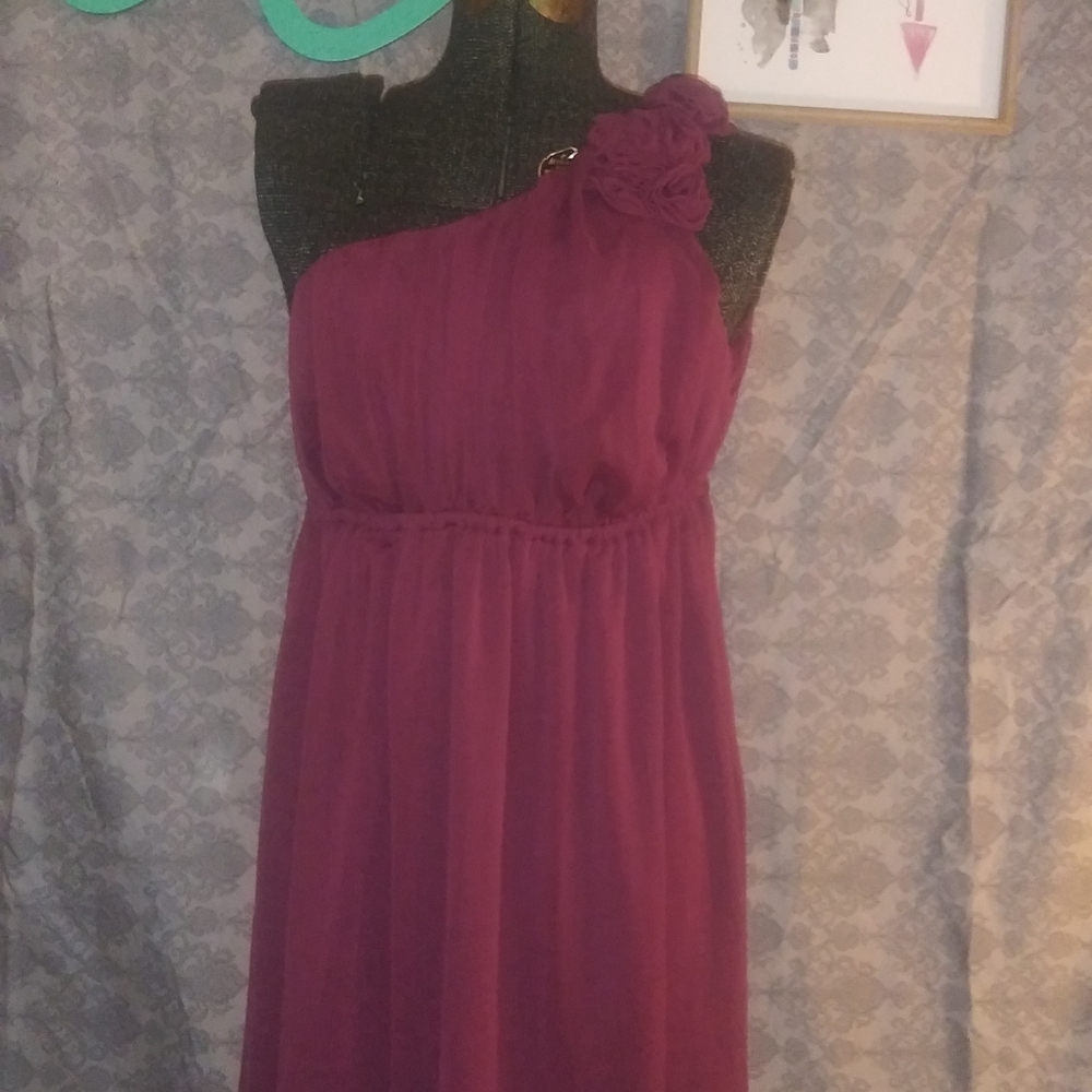 Very pretty wine colored dress